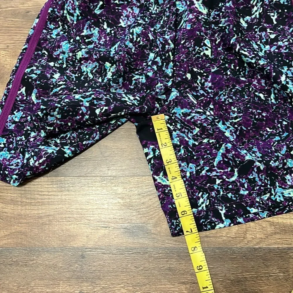 Nike training boys shorts size large